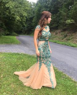 Style 1939 Sherri Hill Green Size 4 Nude Prom Mermaid Dress on Queenly