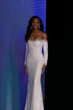 Shawn Yearick White Size 2 Pageant Long Sleeve Fully-beaded Straight Dress on Queenly