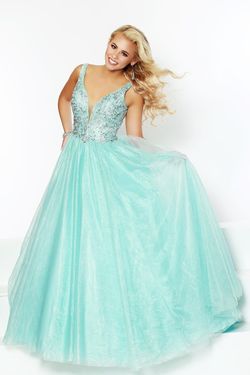Style 81042 2Cute Prom Green Size 24 Pageant Tall Height A-line Dress on Queenly