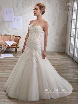 Style 6607 Mary's White Size 2 Flare Ivory Train Mermaid Dress on Queenly