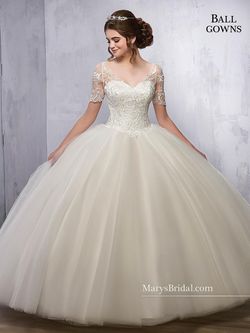 Style 2B840 Mary's White Size 10 Floor Length Ivory Tall Height Quinceanera Lace Ball gown on Queenly