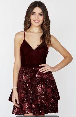 Jolene Red Size 10 Holiday Cocktail Dress on Queenly