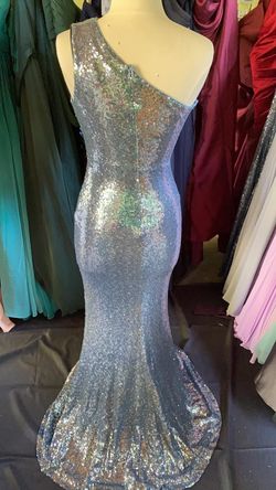 WOW COUTURE Blue Size 6 Floor Length Fully Beaded Military Sorority Formal Mermaid Dress on Queenly
