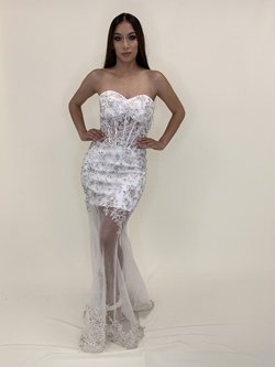 Cinderella Divine White Size 6 Bridal Shower Cocktail Dress on Queenly