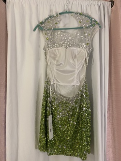Jovani Green Size 4 Holiday Cocktail Dress on Queenly