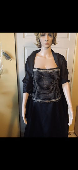 Black Size 14 Train Dress on Queenly