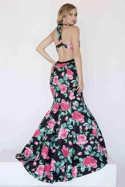 Style 18104 Jolene Multicolor Size 4 Tall Height Prom Mermaid Dress on Queenly
