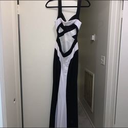 Faviana Black Tie Size 0 Floor Length Sorority Formal Straight Dress on Queenly