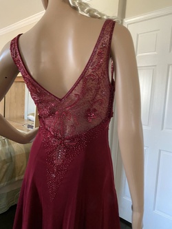 Dave and Johnny Red Size 10 Flare Wedding Guest Holiday Cocktail Dress on Queenly