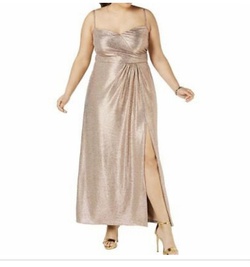 Gold Size 18 Side slit Dress on Queenly