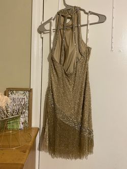 Sherri Hill Gold Size 10 Sequined Halter Medium Height Homecoming Cocktail Dress on Queenly