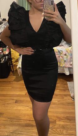 ASOS Black Size 2 Belt Fitted Cocktail Dress on Queenly