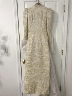 White Size 0 Train Dress on Queenly