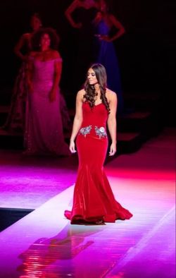 Johnathan Kayne Red Size 2 Jewelled Mermaid Prom $300 Pageant Train Dress on Queenly
