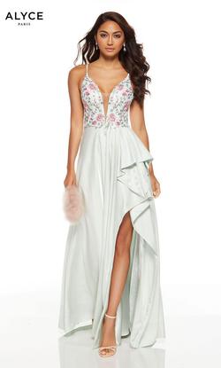Style 1547 Alyce Paris White Size 8 Tall Height Prom Side slit Dress on Queenly