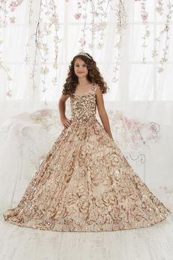 Style 13563 Tiffany Designs Gold Size 00 Cupcake Ball gown on Queenly