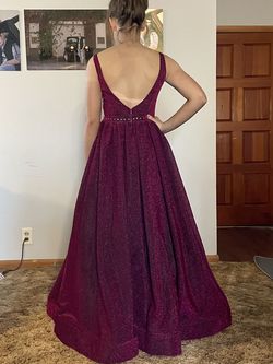 Lucci Lu Red Size 2 Floor Length Prom Backless A-line Dress on Queenly
