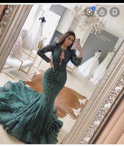 Tarik Ediz Green Size 12 Long Sleeve Mermaid Dress on Queenly