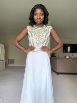 Jovani White Size 4 Silver Prom A-line Dress on Queenly
