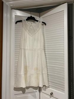 Chelsea 28 White Size 4 Bridal Shower Cocktail Dress on Queenly