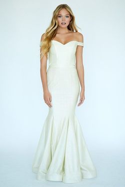 Style E20012 Kimberly's Exclusive Gold Size 4 $300 Floor Length Mermaid Dress on Queenly