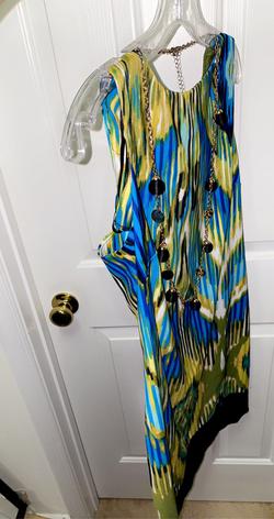 Multicolor Size 8 A-line Dress on Queenly