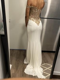 Faviana White Size 2 Embroidery Prom Side slit Dress on Queenly