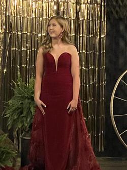 Mac Duggal Red Size 6 Burgundy Prom Train Dress on Queenly
