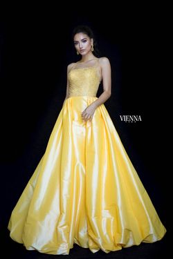 Vienna Yellow Size 6 Halter Prom Beaded Top Silk Ball gown on Queenly