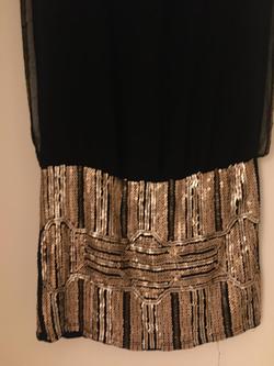 Arden  Black Size 4 Gold Mini Cocktail Dress on Queenly
