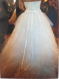 David's Bridal White Size 12 Sequin Lace Davids Bridal Tulle Ball gown on Queenly
