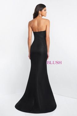 Blush Prom Black Size 6 50 Off Floral Side slit Dress on Queenly