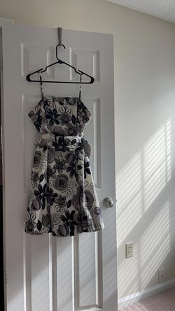 Silver Size 10 Cocktail Dress on Queenly