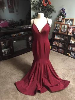 Johnathan Kayne Red Size 8 Military Flare V Neck Polyester Mermaid Dress on Queenly