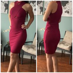 Guess Red Size 0 Holiday High Neck Burgundy Prom Cocktail Dress on Queenly