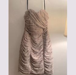 H&M Nude Size 4 Euphoria Medium Height Cocktail Dress on Queenly