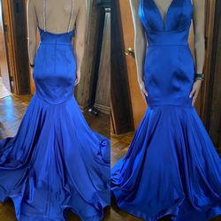 Tiffany Designs Royal Blue Size 4 Silk Mermaid Dress on Queenly
