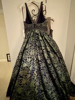Madison James Green Size 10 Pageant Navy Blue Ball gown on Queenly