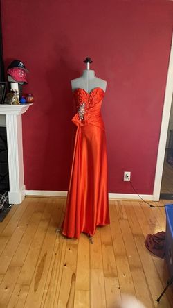 Tiny Bowls Le Gala Red Size 0 Strapless Prom A-line Dress on Queenly