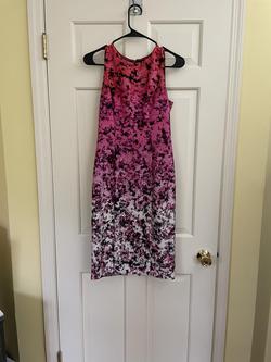Vince Camuto Multicolor Size 2 Floral Homecoming Midi Cocktail Dress on Queenly