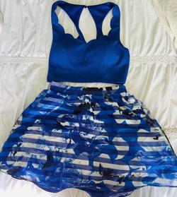Dream Moon-Prom Girl Blue Size 4 Two Piece Sweetheart Print Cut Out Cocktail Dress on Queenly
