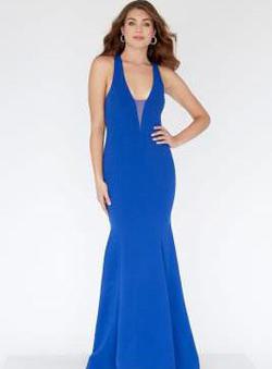 Jolene  Blue Size 0 V Neck Pageant Cut Out Prom Straight Dress on Queenly