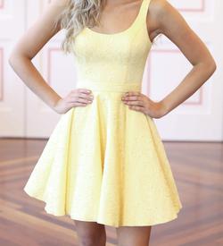 Sherri Hill Yellow Size 0 Embroidery Homecoming Midi Cocktail Dress on Queenly