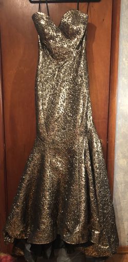 Audrey Hepburn Gold Size 6 50 Off Train Mermaid Dress on Queenly