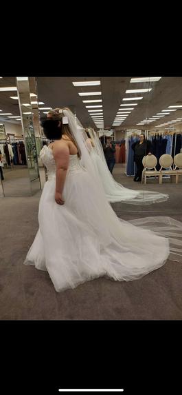David's Bridal White Size 20 Sweetheart A-line Dress on Queenly