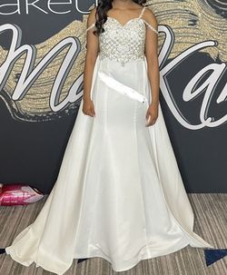 Rachel Allan White Size 6 Prom Beaded Top Floor Length Train Dress on Queenly