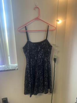 Windsor Black Size 4 Party A-line Dress on Queenly