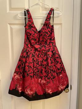 Sherri Hill Red Size 6 Floral Plunge Winter Formal Ball gown on Queenly