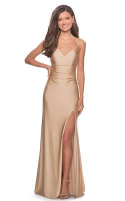 LA FEMME Gold Size 4 Floor Length Straight Dress on Queenly