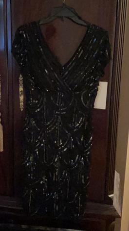 Boston Proper Black Size 2 Euphoria Sequined Plunge Homecoming Cocktail Dress on Queenly